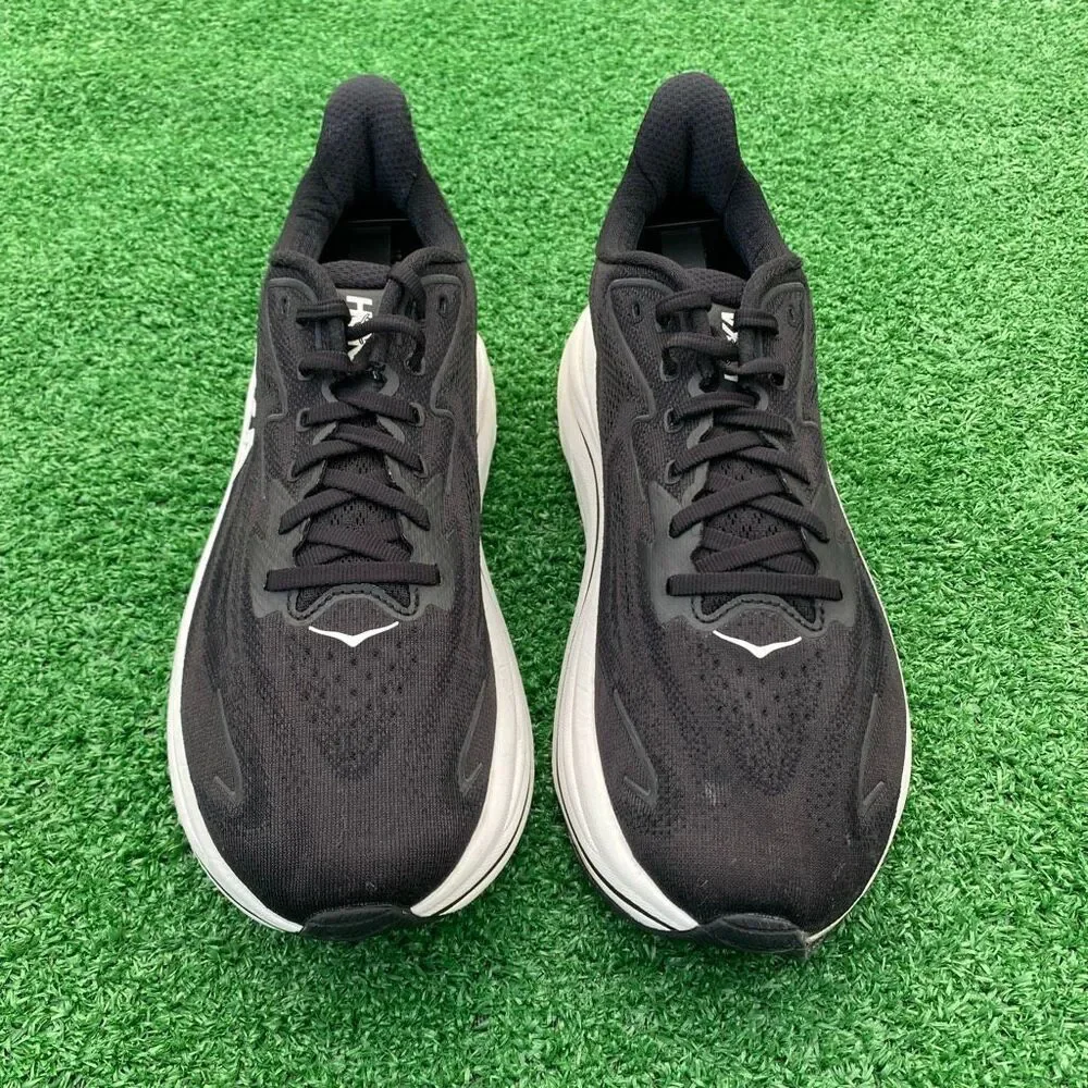 HOKA ONE ONE CLIFTON 10 - Women’s Running Shoes - SIZE 9.5B